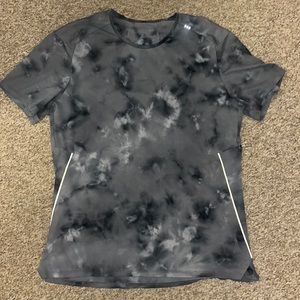 Lululemon Fast N’ Free shirt